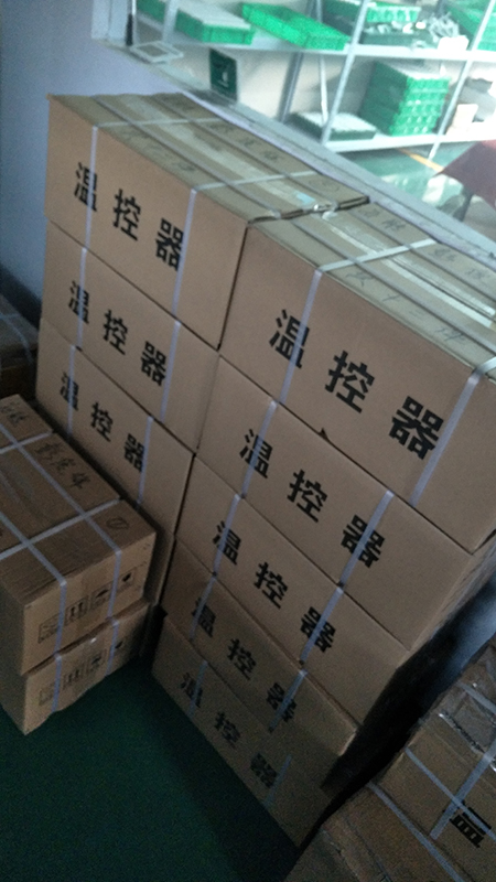 发往(xin)省内青岛?00支风机盘温控器开关今天发? onmousewheel=