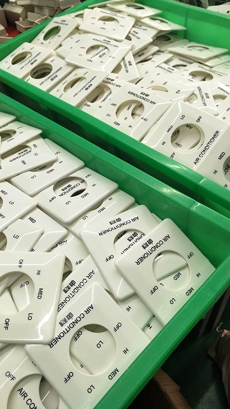 成都楊總的1000支三速開(kāi)關(guān)面板今日印制完成