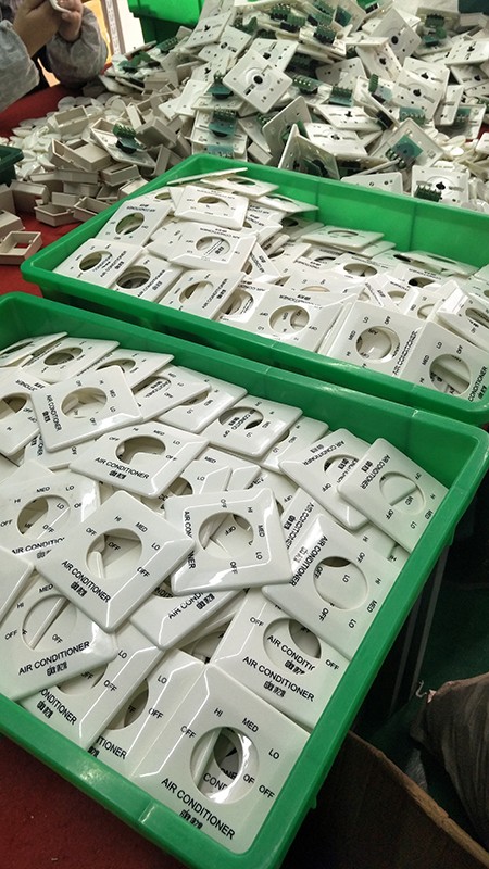 成都楊總的1000支三速開(kāi)關(guān)面板今日印制完成